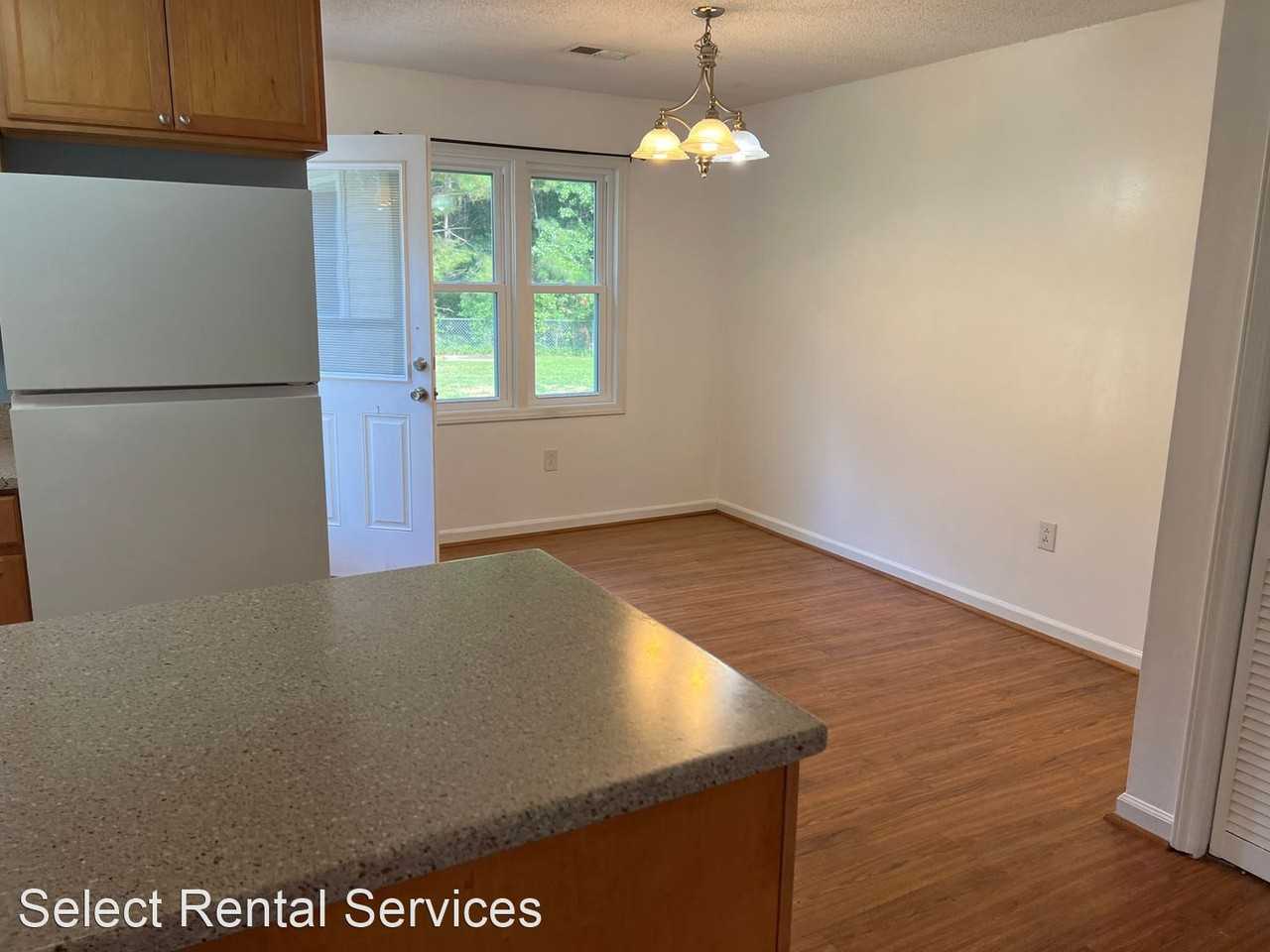 114 Sunny Ln - Photo 3 of 11