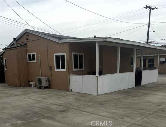 2308 Sastre Ave - Photo 3 of 13