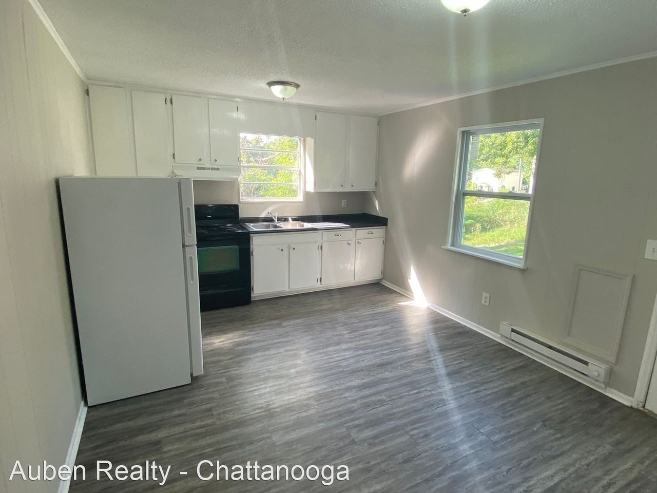 832 Sylvan Ave - Photo 3 of 9