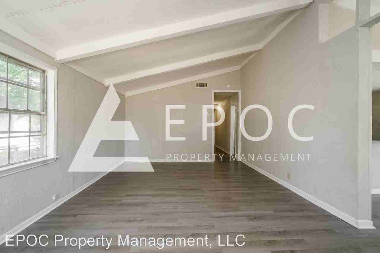 1208 Karen Dr - Photo 3 of 16