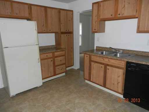 1110 Persons Ct - Photo 3 of 19