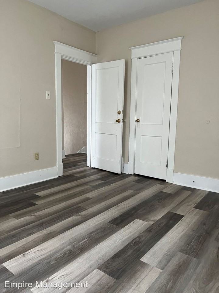 1148 N Meade St - Photo 2 of 14