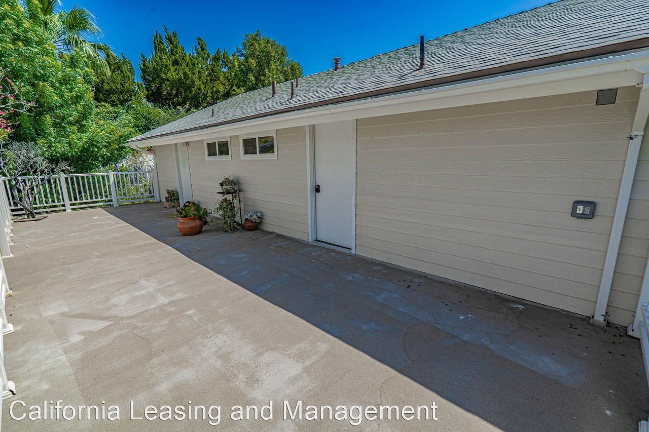 22333 Barbacoa Dr - Photo 3 of 12