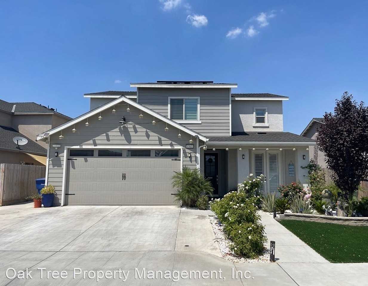 6960 E Fedora Ave - Photo 2 of 15