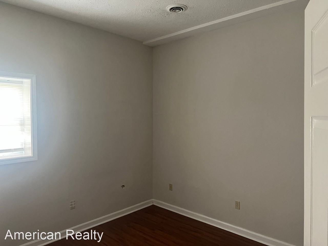 412 Spring St - Photo 2 of 31