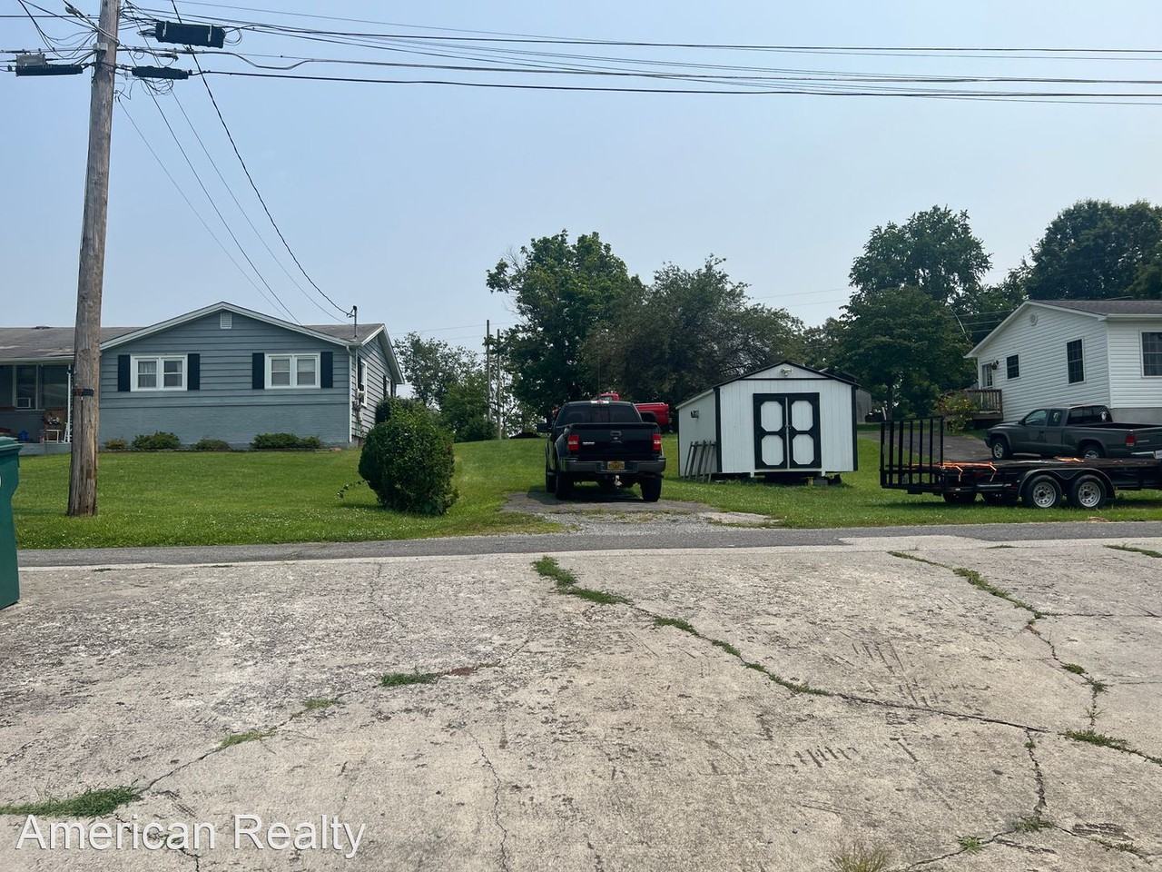 412 Spring St - Photo 3 of 31