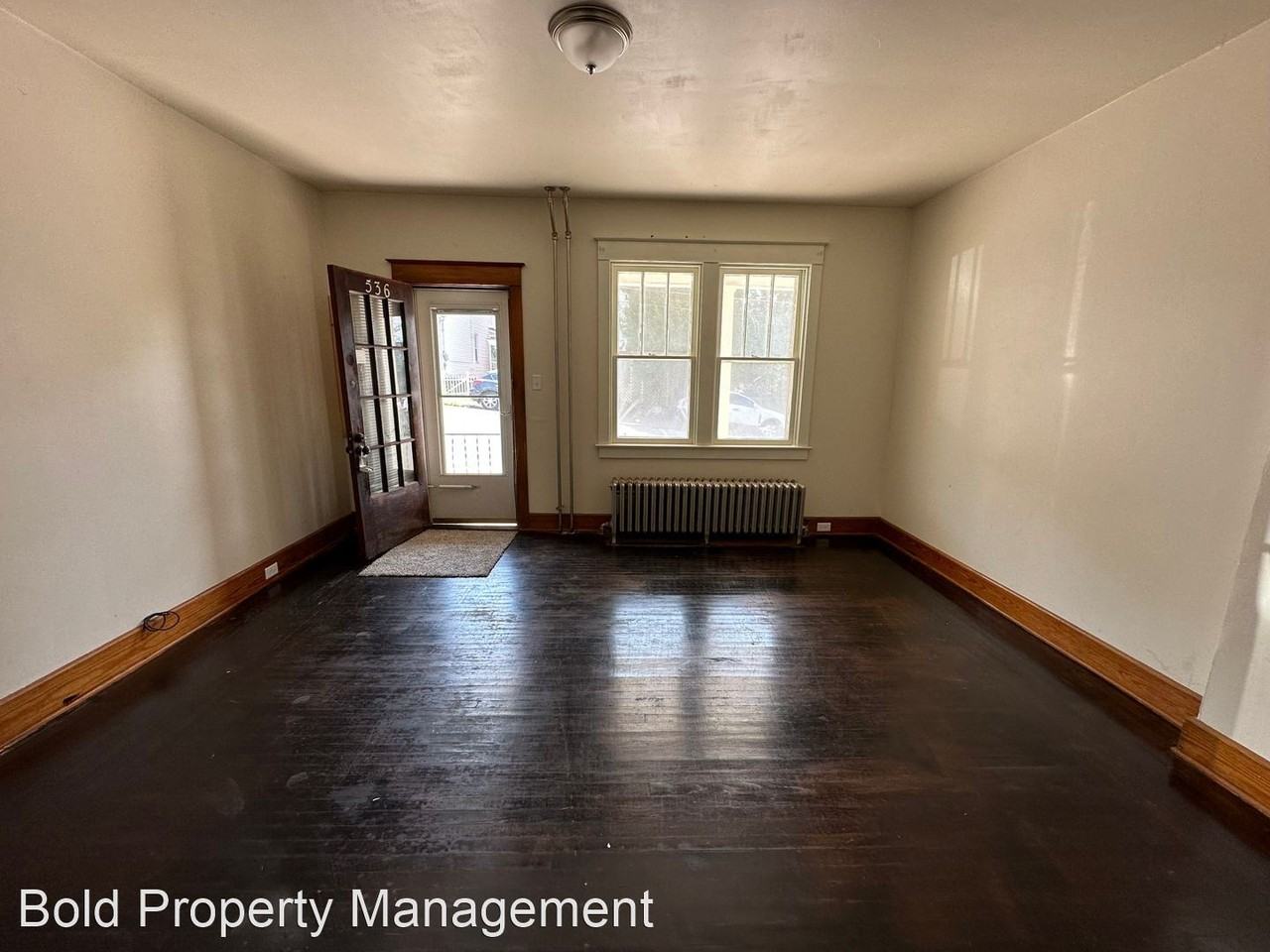 536 E Arch St - Photo 2 of 10