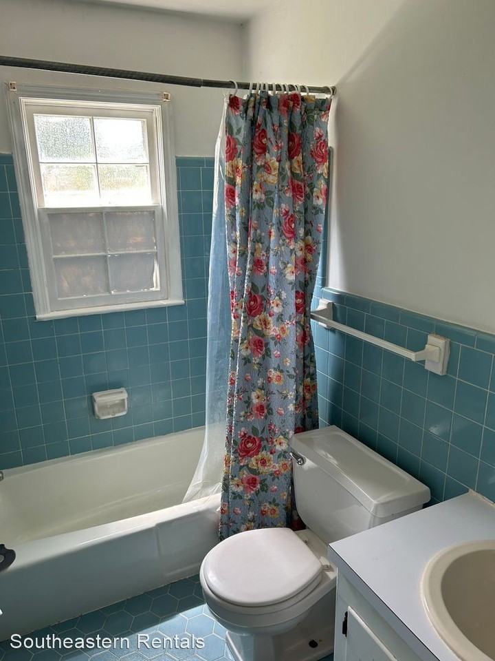 2180 Four Bridges Rd - Photo 2 of 15