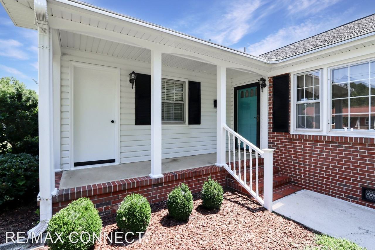 575 Viking Dr - Photo 3 of 23