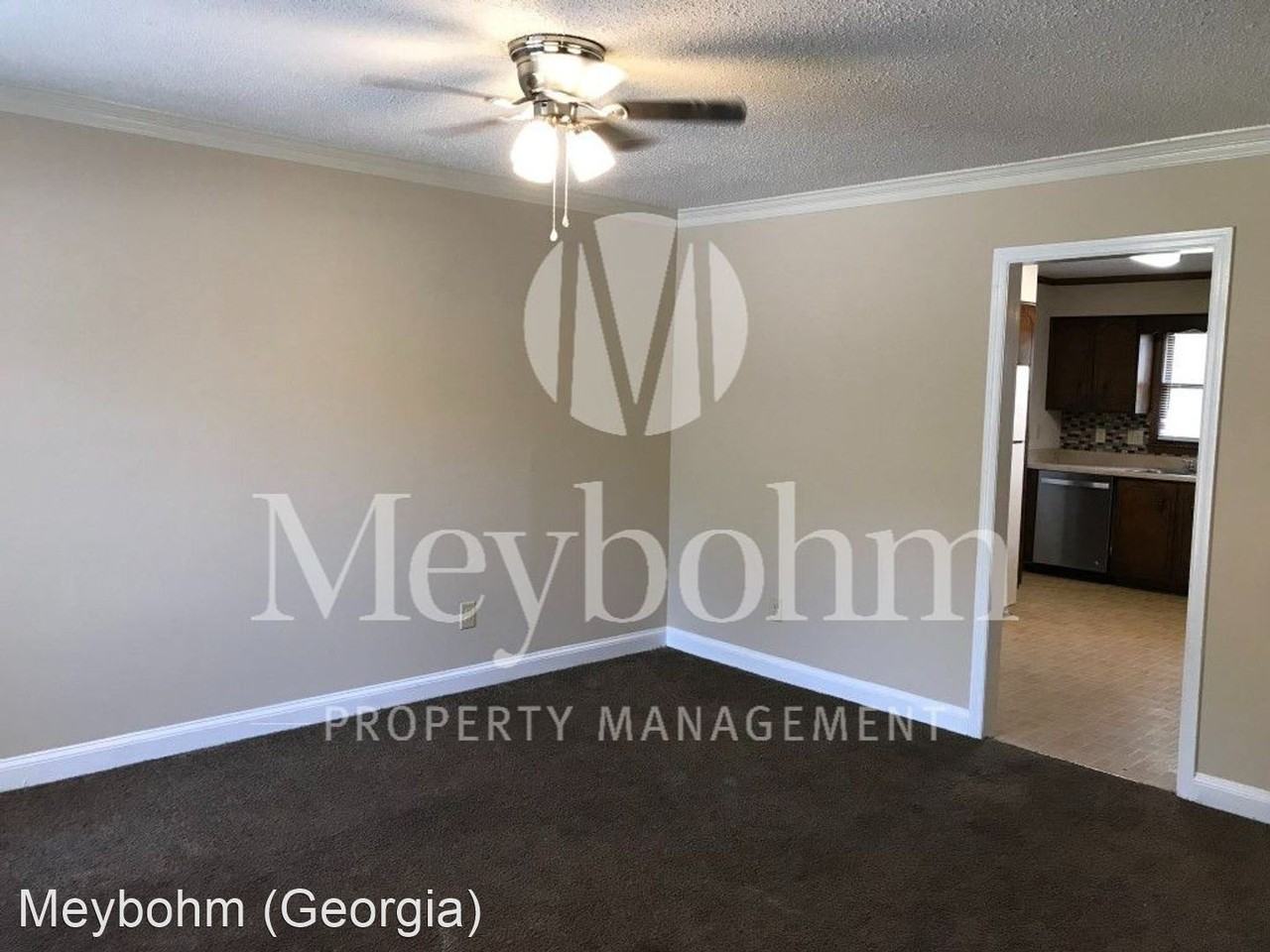 2322 Greengate Dr - Photo 3 of 15