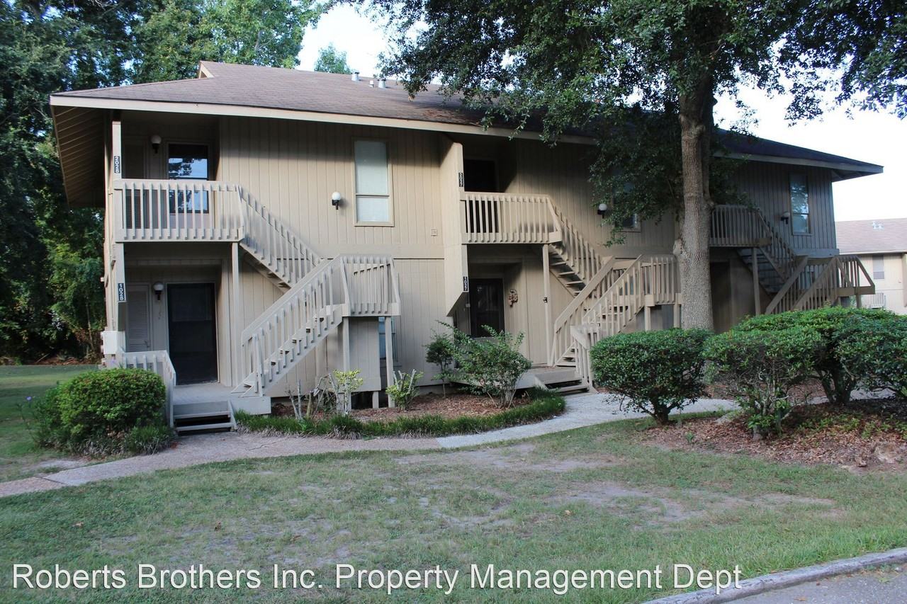 2027 Seacliff Dr N - Photo 2 of 21