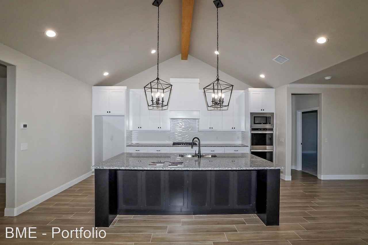 3251 Tulsa Dr - Photo 3 of 33