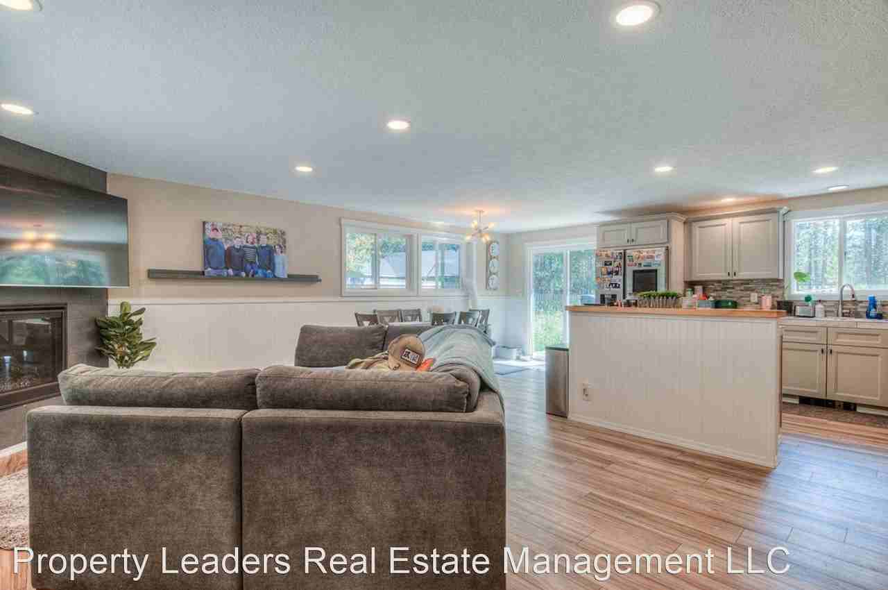 55510 Gross Dr - Photo 3 of 22