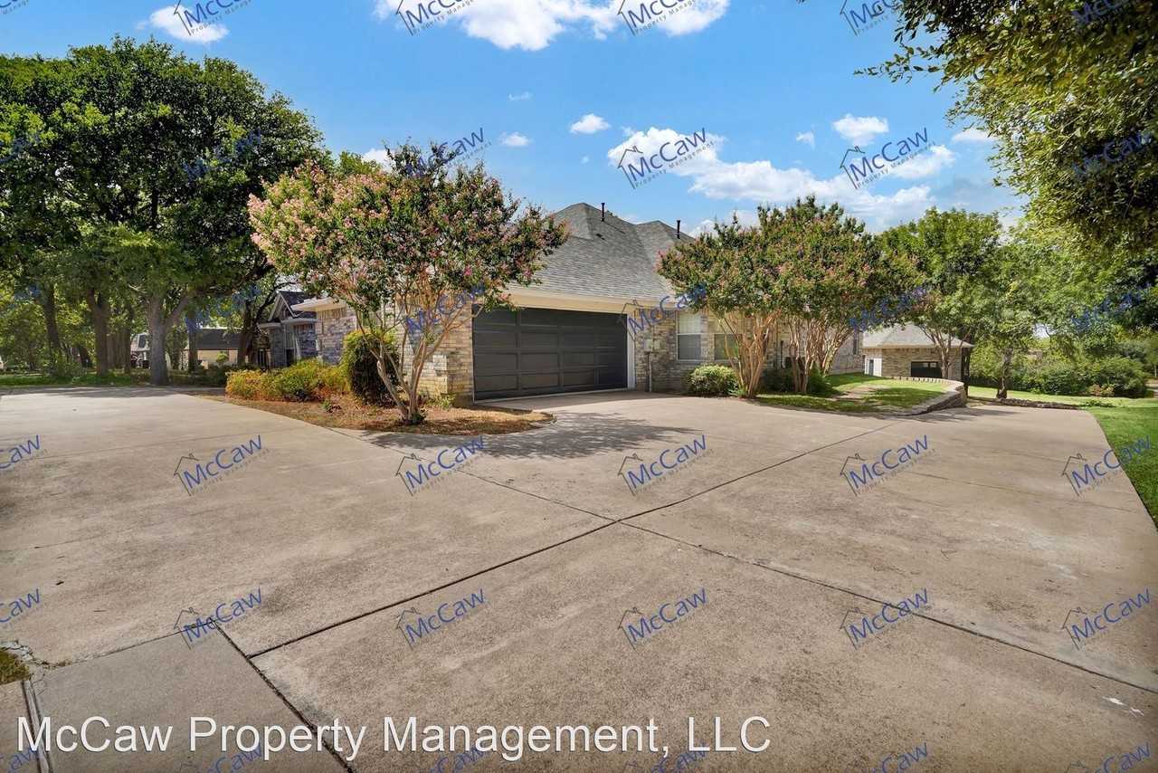 6113 Lantana Ln - Photo 2 of 24