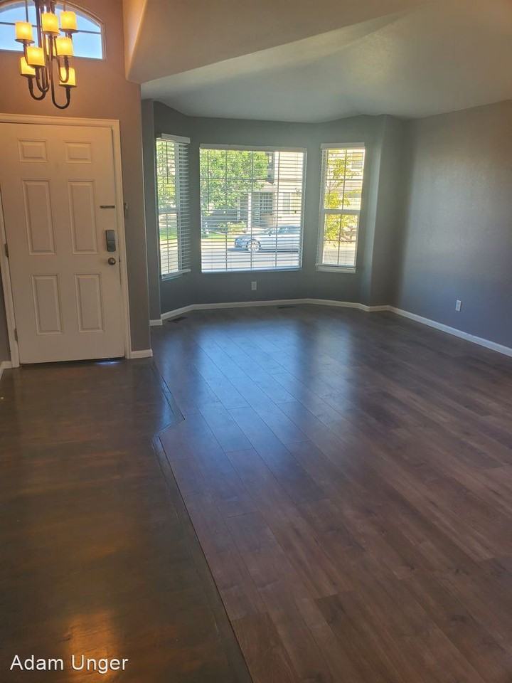 16548 High Desert Way - Photo 2 of 18