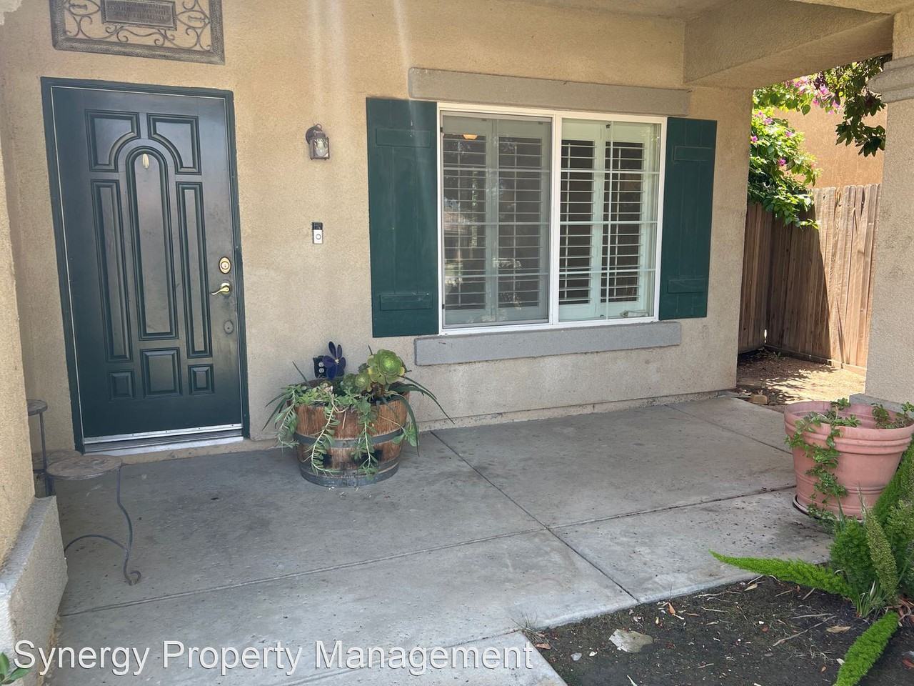 10605 Villa Hermosa Dr - Photo 3 of 21