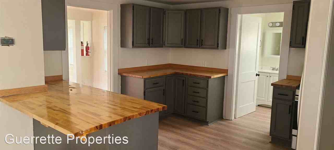 267 Town House Rd - Photo 3 of 32