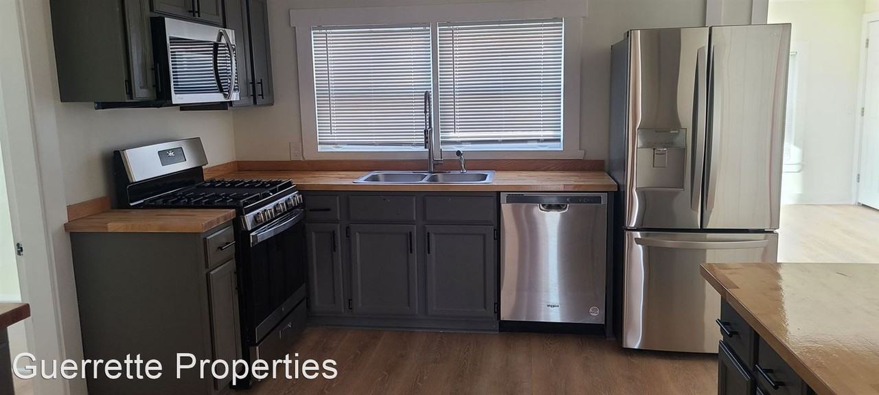 267 Town House Rd - Photo 2 of 32