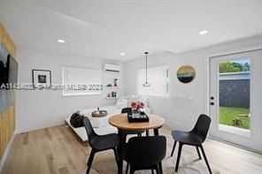 1521 Ne 148th St #3 - Photo 3 of 10