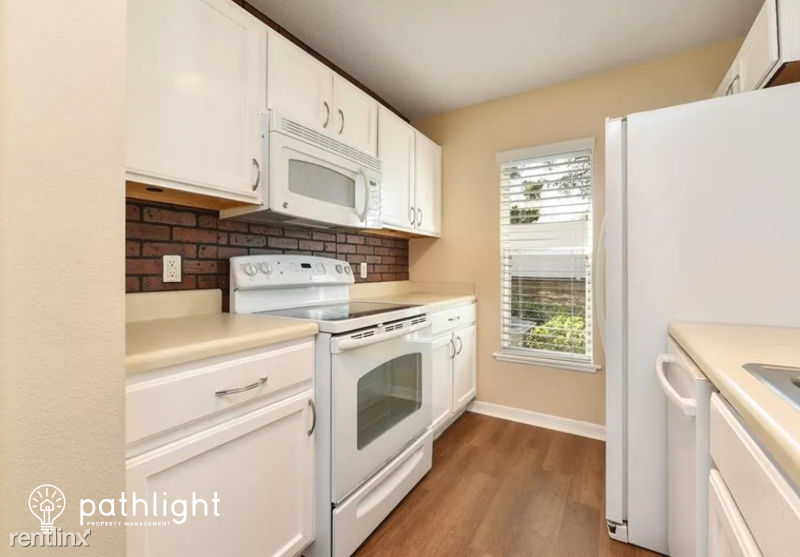 3721 Woodbury Hill Loop - Photo 2 of 12