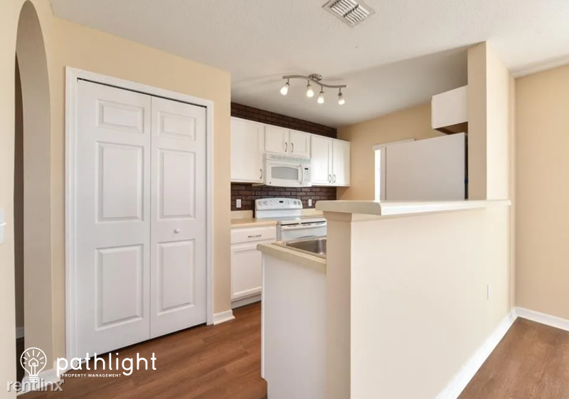 3721 Woodbury Hill Loop - Photo 3 of 12