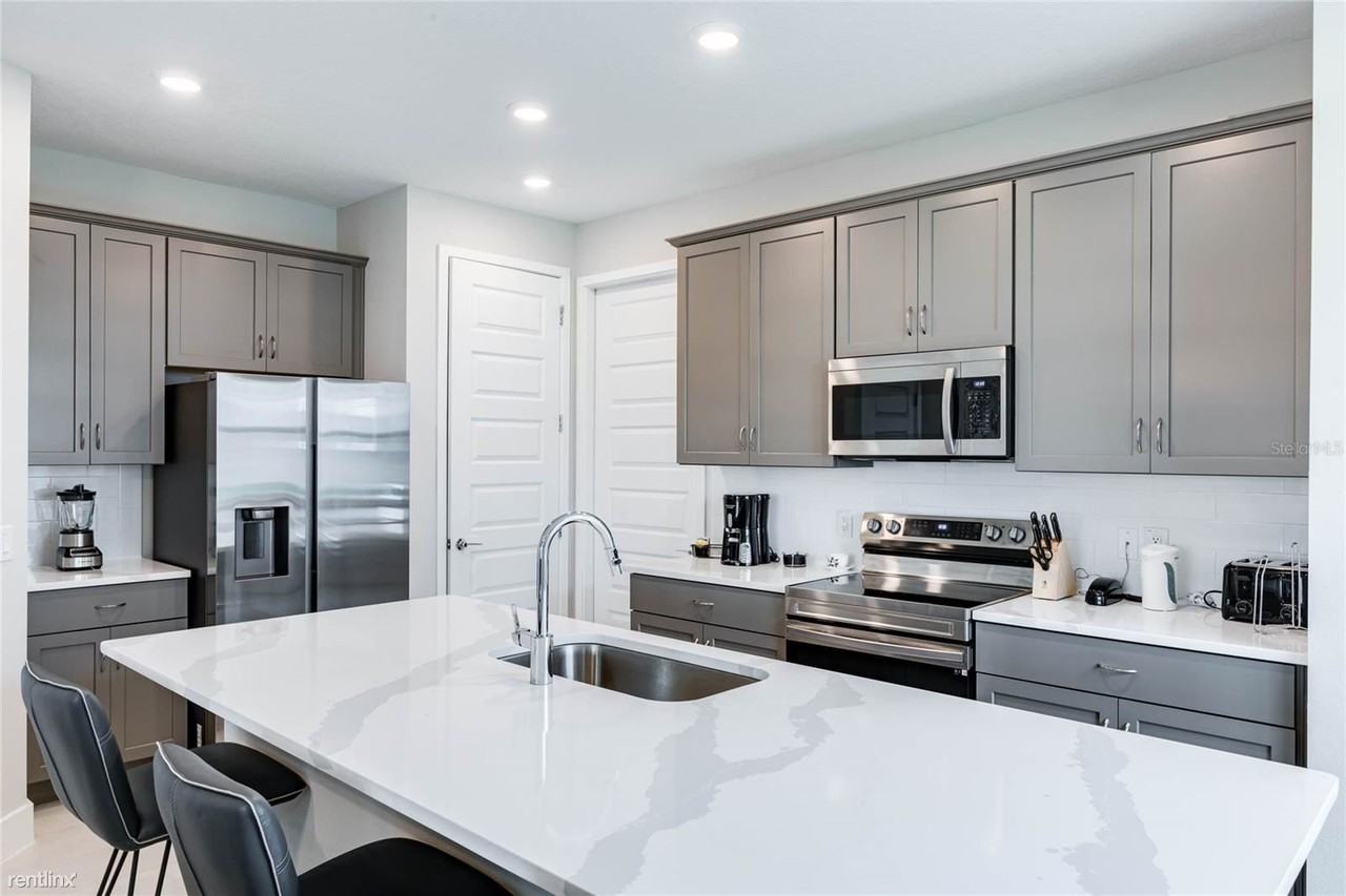 796 Driving Range Ct - Photo 3 of 4