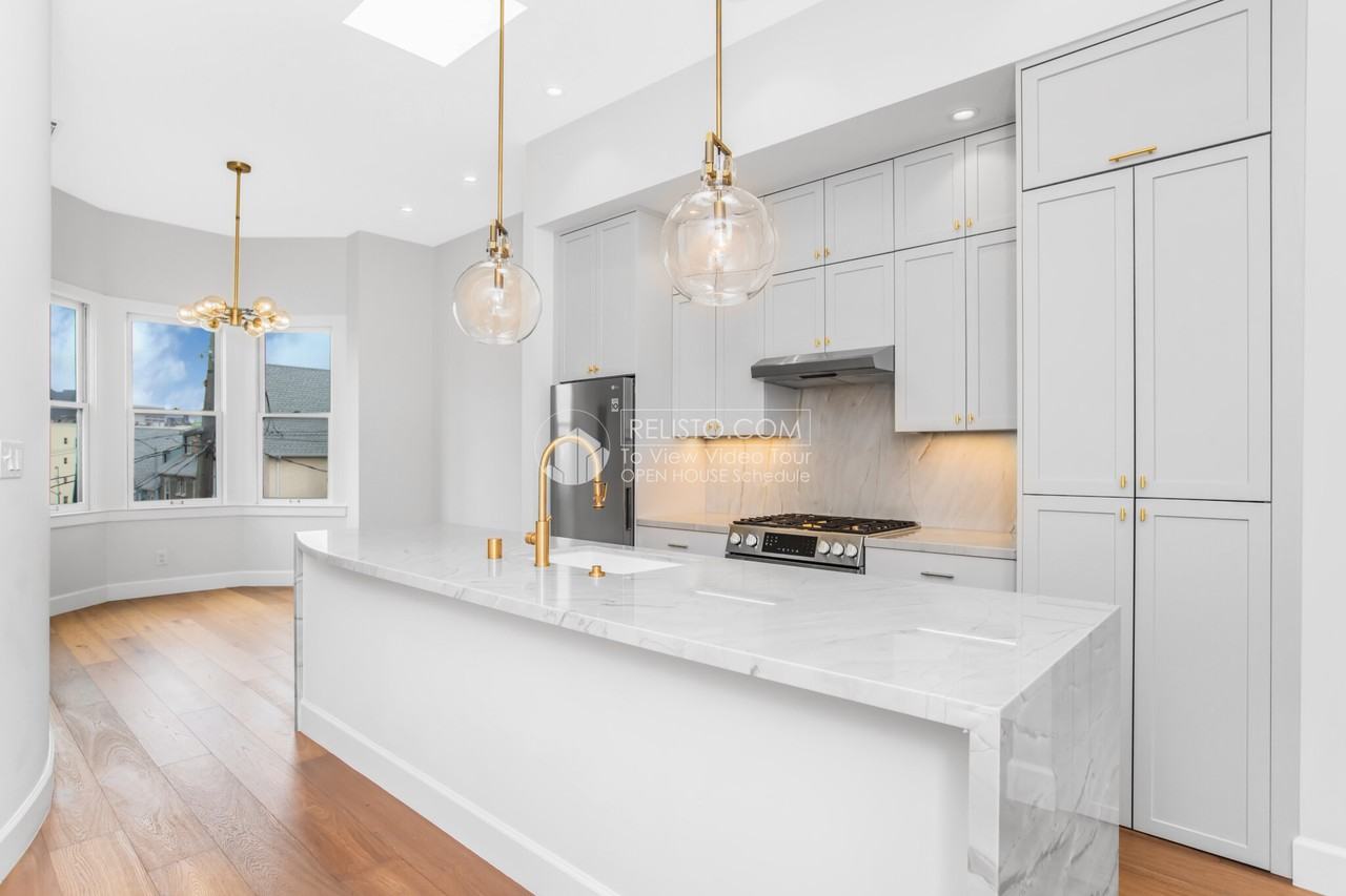 511 Webster St #B - Photo 3 of 26