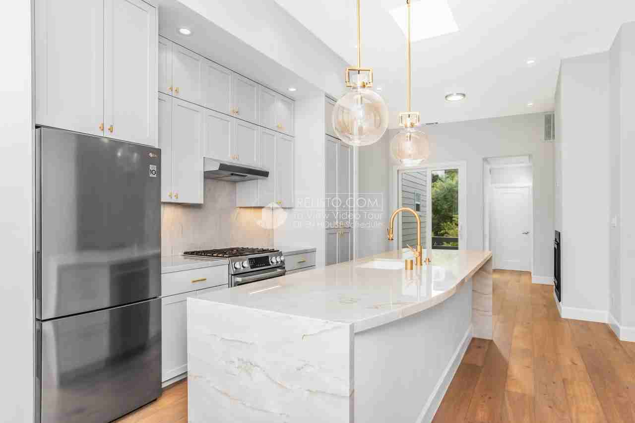 511 Webster St #B - Photo 2 of 26