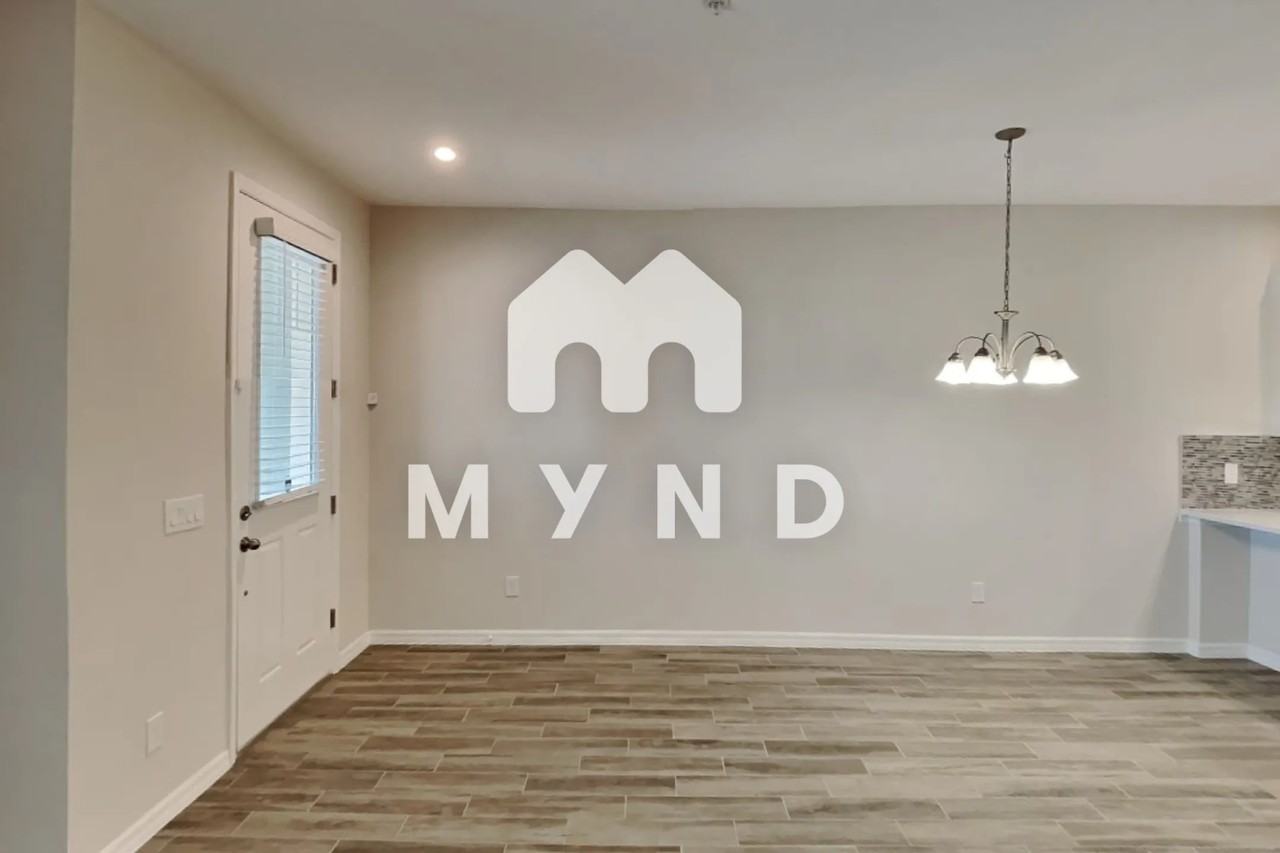 10051 Randal Walk St - Photo 3 of 27