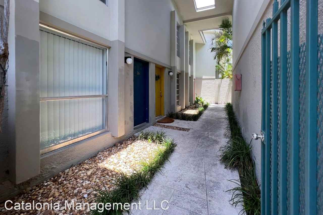 2900 Bird Ave - Photo 2 of 44