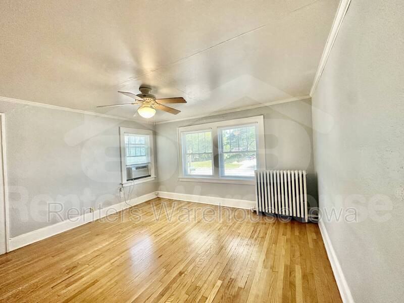 2300 Beaver Ave #4 - Photo 3 of 22