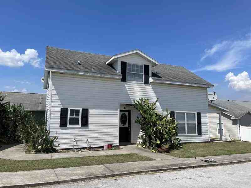 1048 Park Central Cir - Photo 2 of 25