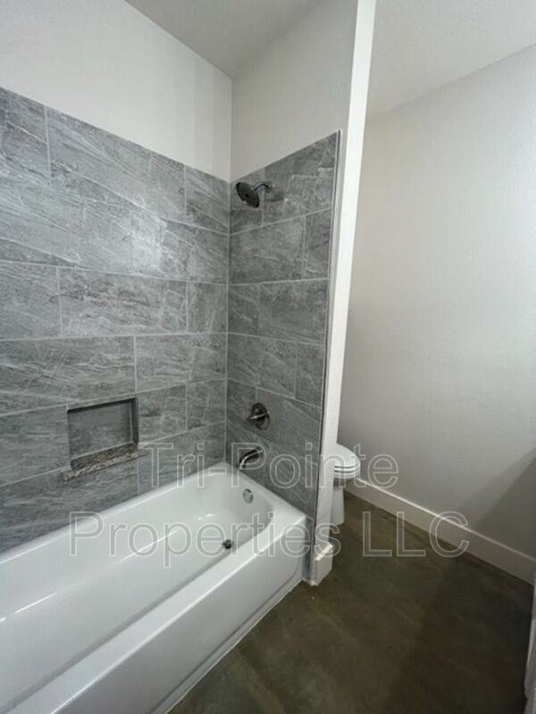 120 Ruidoso Way - Photo 3 of 17