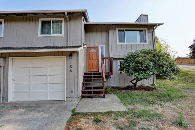 106 W Beacon Hill Dr #106 - Photo 2 of 22