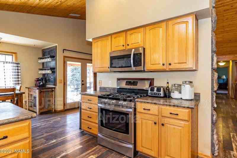 13606 E King John Rd - Photo 3 of 17