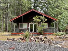 featured image of 21 N Hamma Hamma Ct W