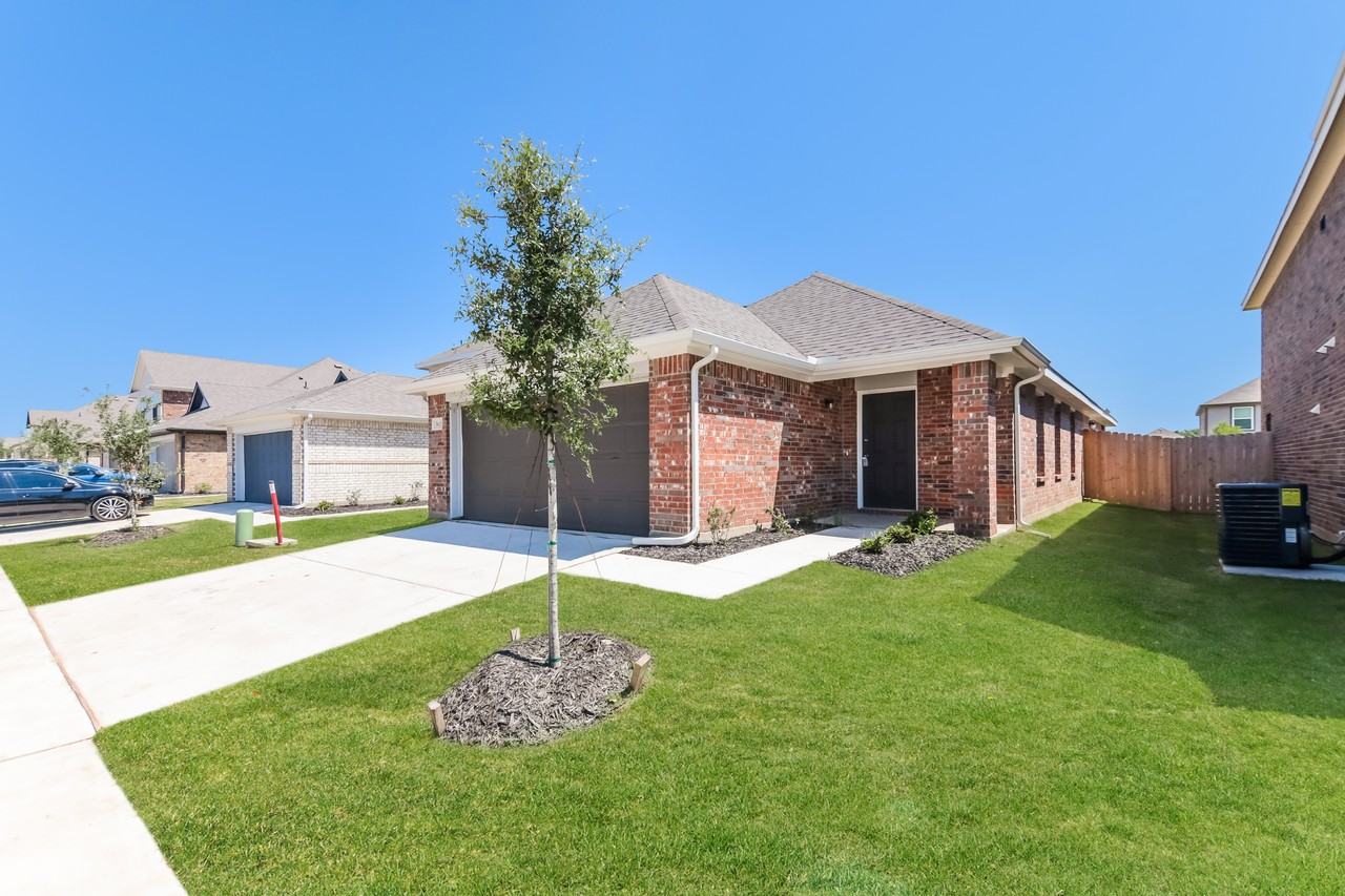 3618 Job Dr - Photo 2 of 13