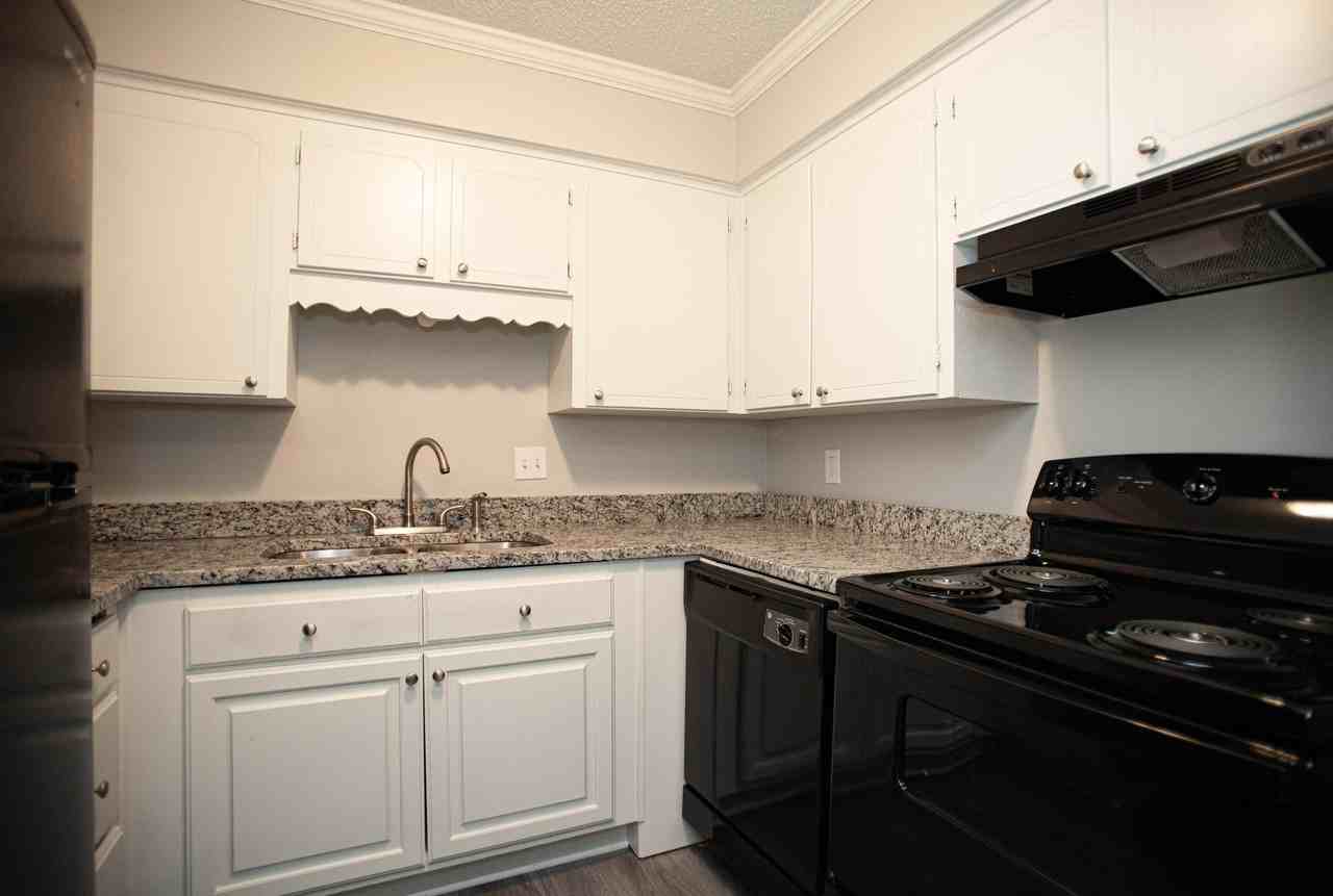 9101 N Rodney Parham Rd - Photo 3 of 6