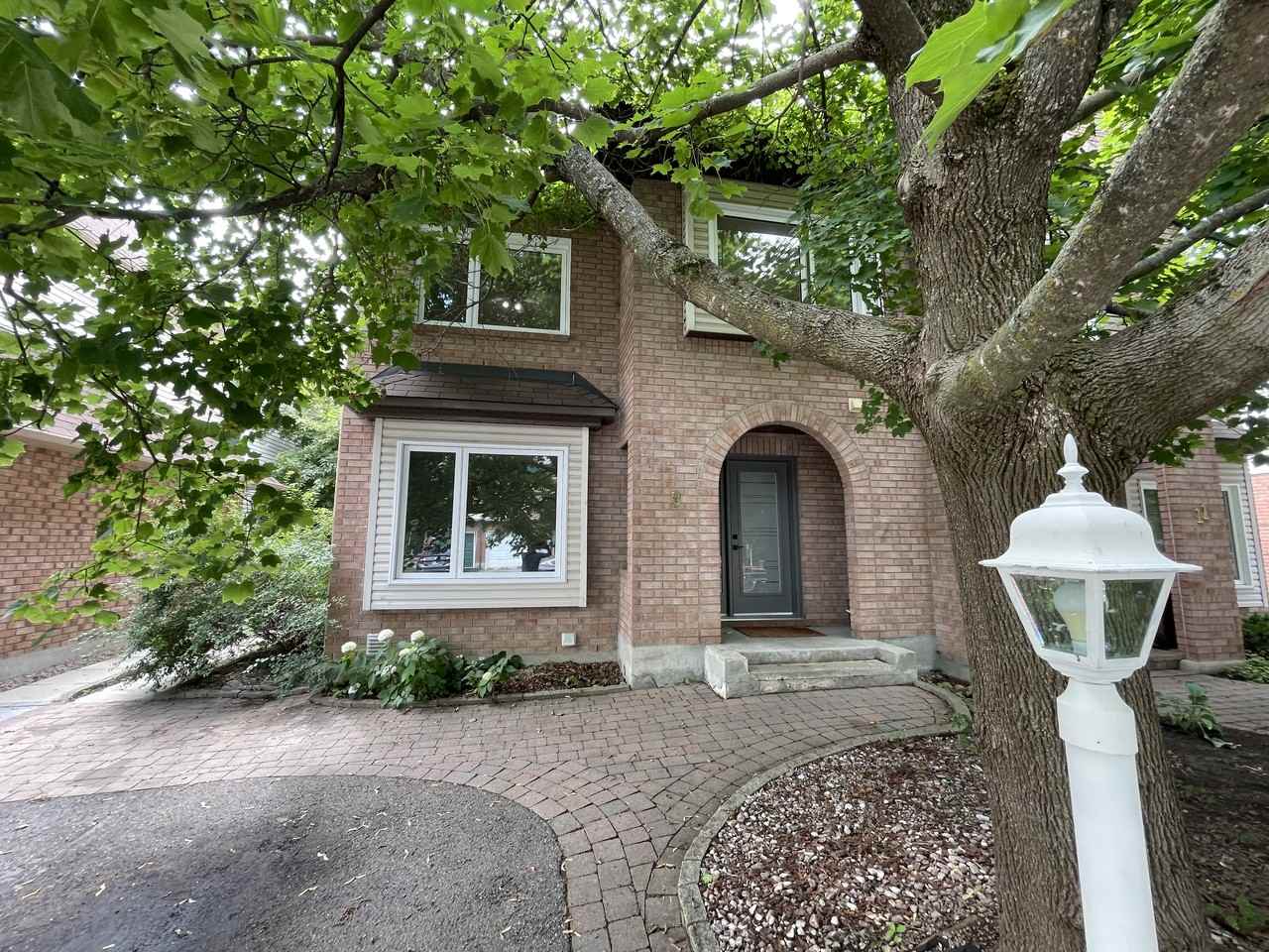 9 Rue MarcelChaput, Gatineau, QC J9A 3A9 3 Bedroom House for 2,600