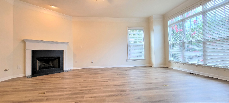 6075 Kearny Ln - Photo 3 of 12