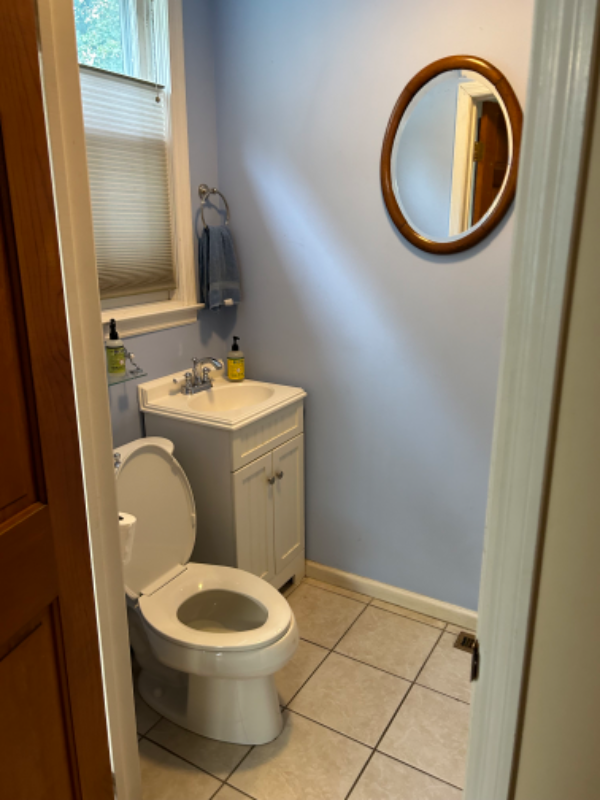 218 Greenwich Ave #1 - Photo 3 of 11