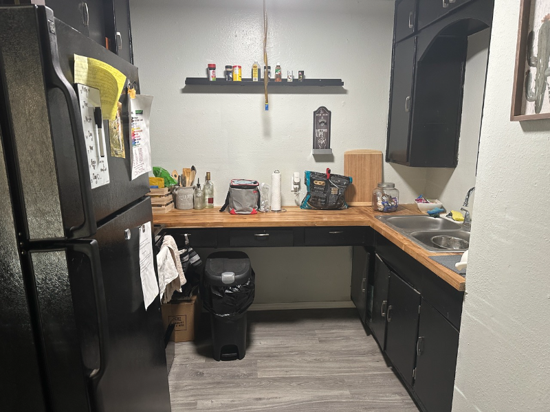 1606 27th St #2 - Photo 5 of 9