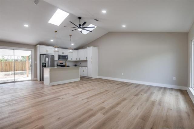 1218 Fairdale St - Photo 2 of 25