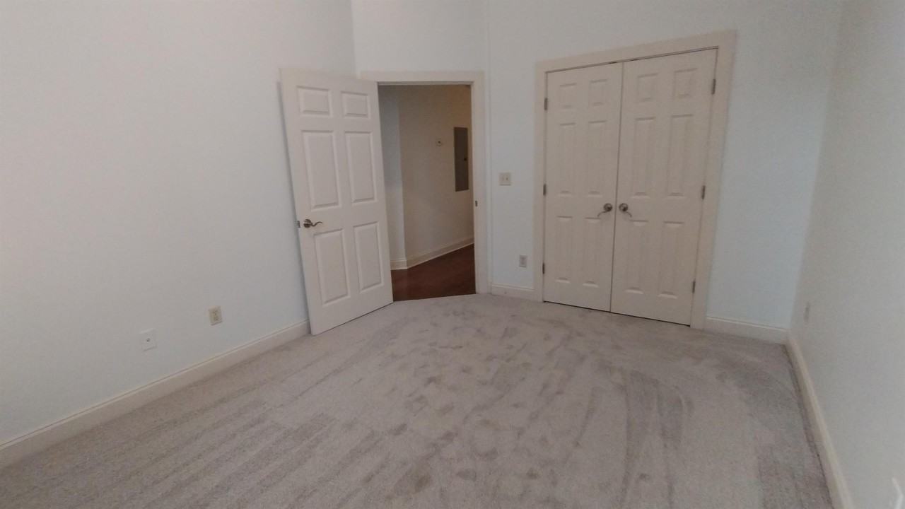 760 Wedgewood Ave #1 - Photo 4 of 21