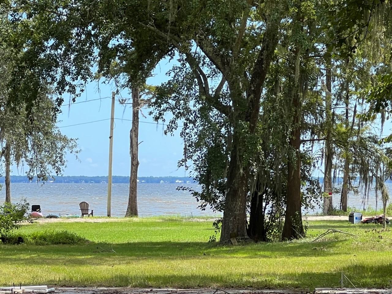 35 Bay Breeze Dr #1 - Photo 2 of 10