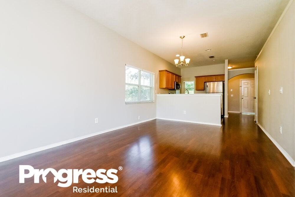 7601 Devonbridge Garden Way - Photo 3 of 16