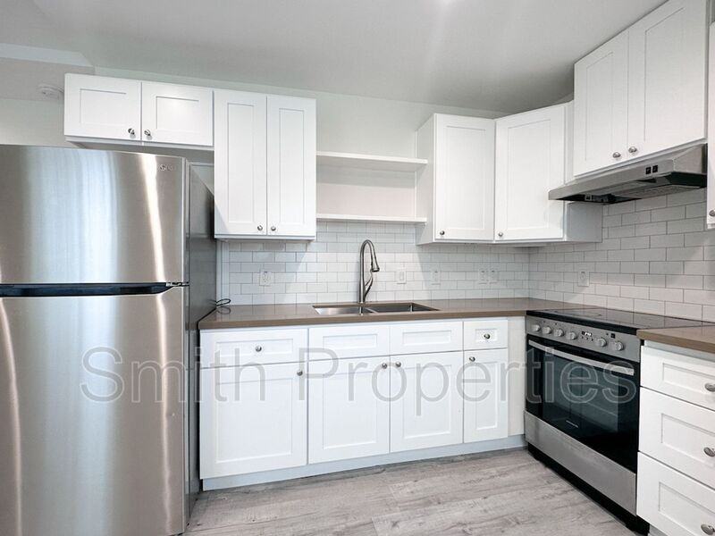 7886 Airport Blvd - Photo 3 of 18