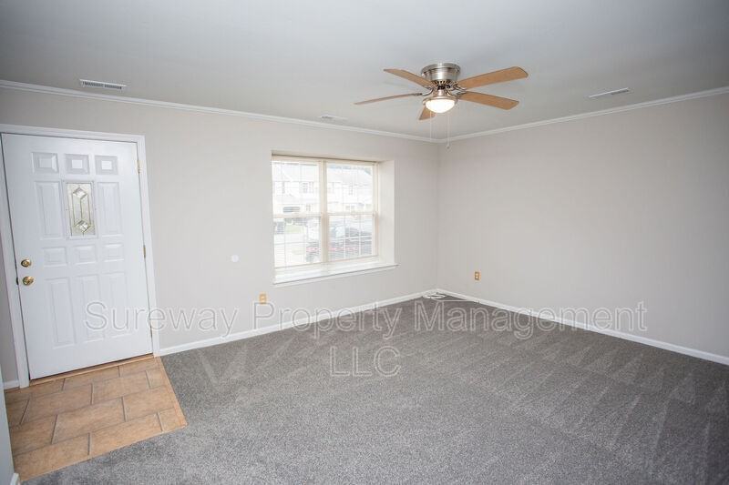 113 Crosley Dr - Photo 2 of 36