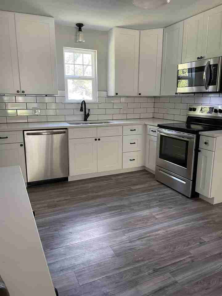 2310 S Brentwood Blvd #NA - Photo 3 of 7