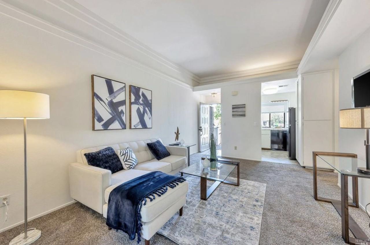 3 Picadilly Ct - Photo 2 of 11